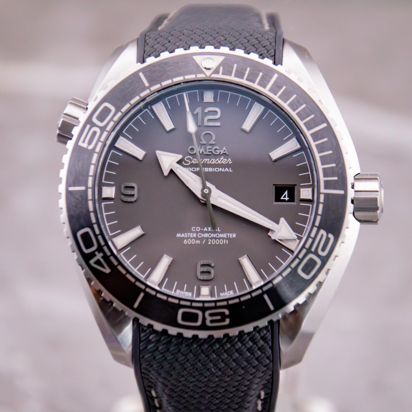 Omega Seamaster Planet Ocean 600M Grey – Co-Axial Master Chronometer
