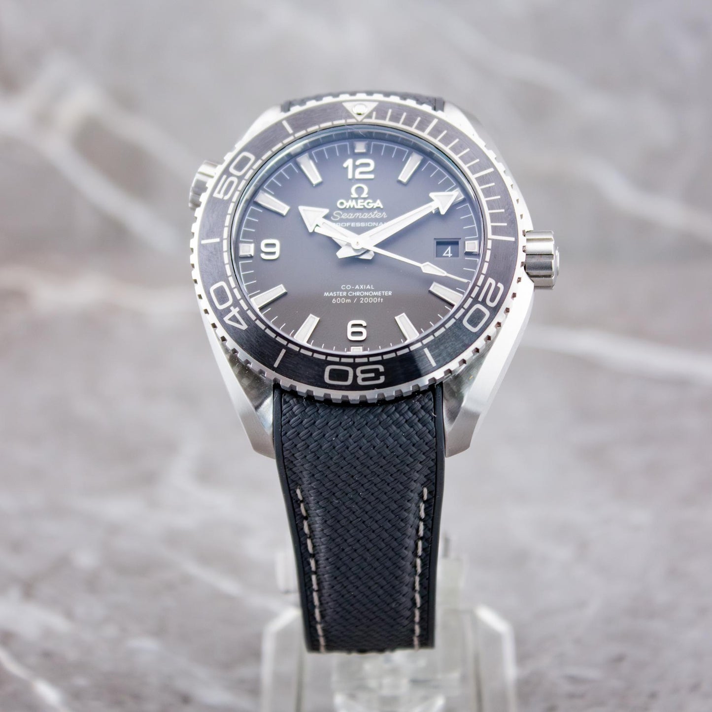 Omega Seamaster Planet Ocean 600M Grey – Co-Axial Master Chronometer