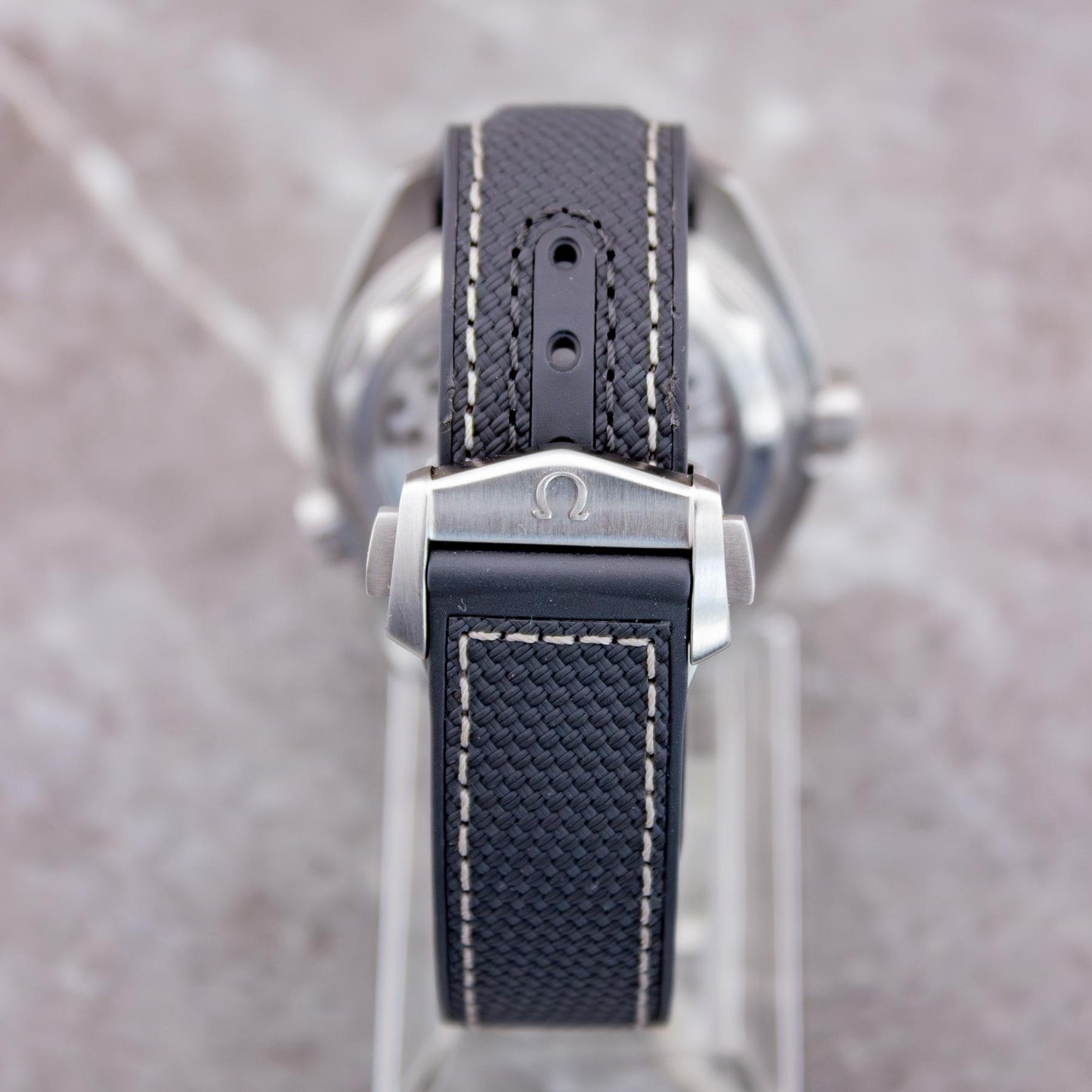 Omega Seamaster Planet Ocean 600M Grey – Co-Axial Master Chronometer