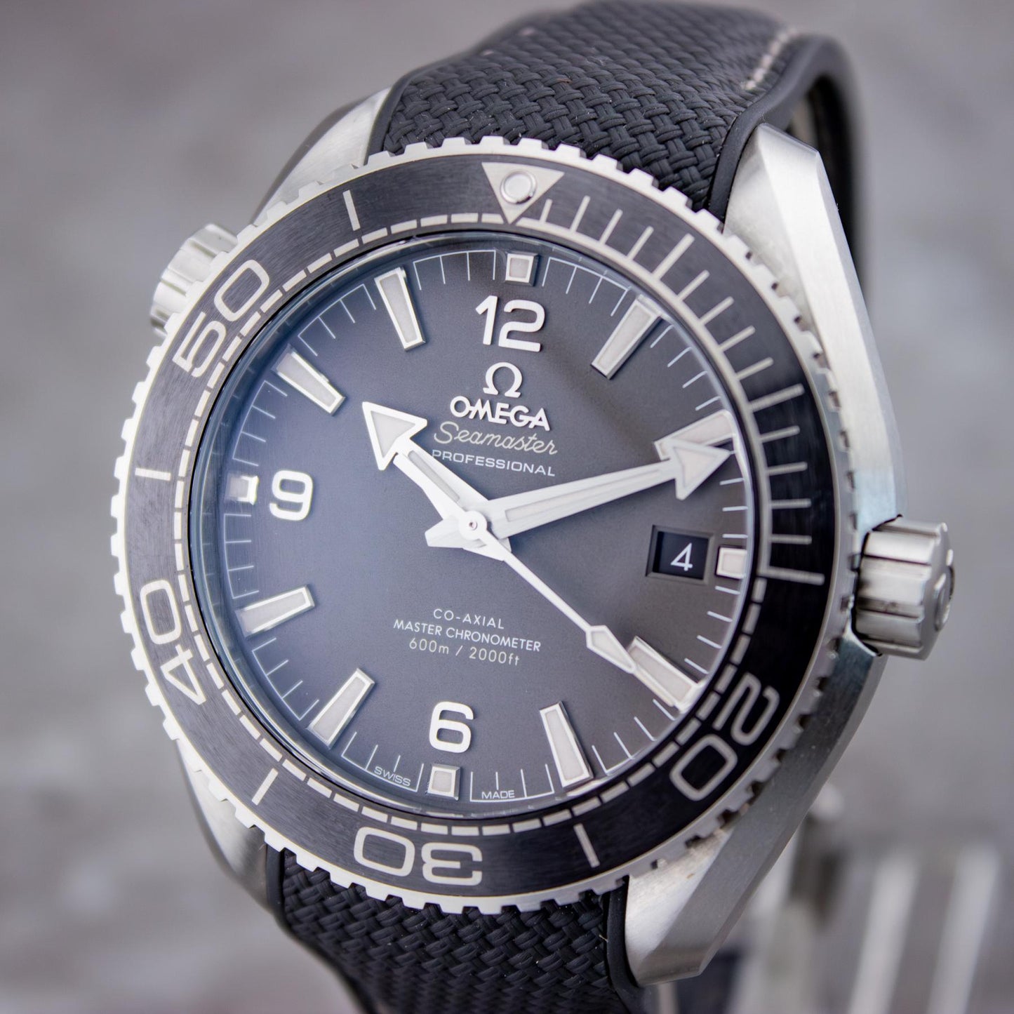Omega Seamaster Planet Ocean 600M Grey – Co-Axial Master Chronometer