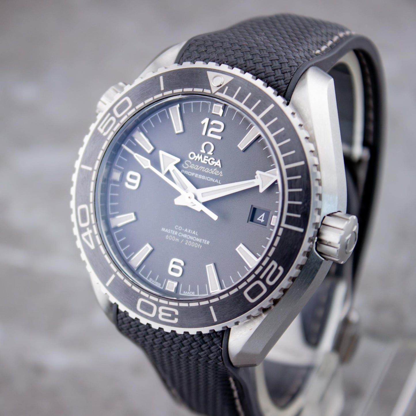 Omega Seamaster Planet Ocean 600M Grey – Co-Axial Master Chronometer